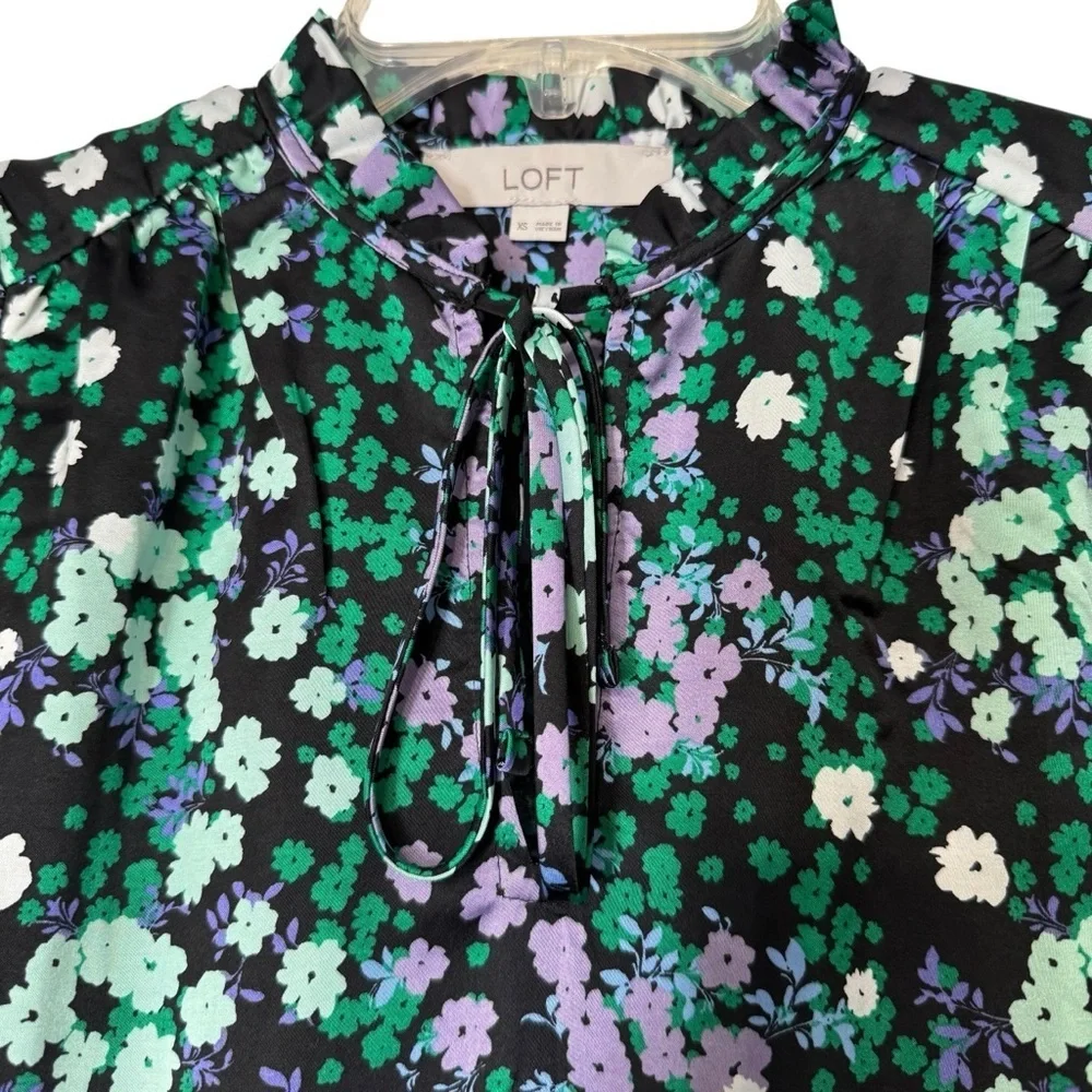 LOFT Tie Neck Floral Blouse | Size XS | Black Purple Green - Picture 3 of 6